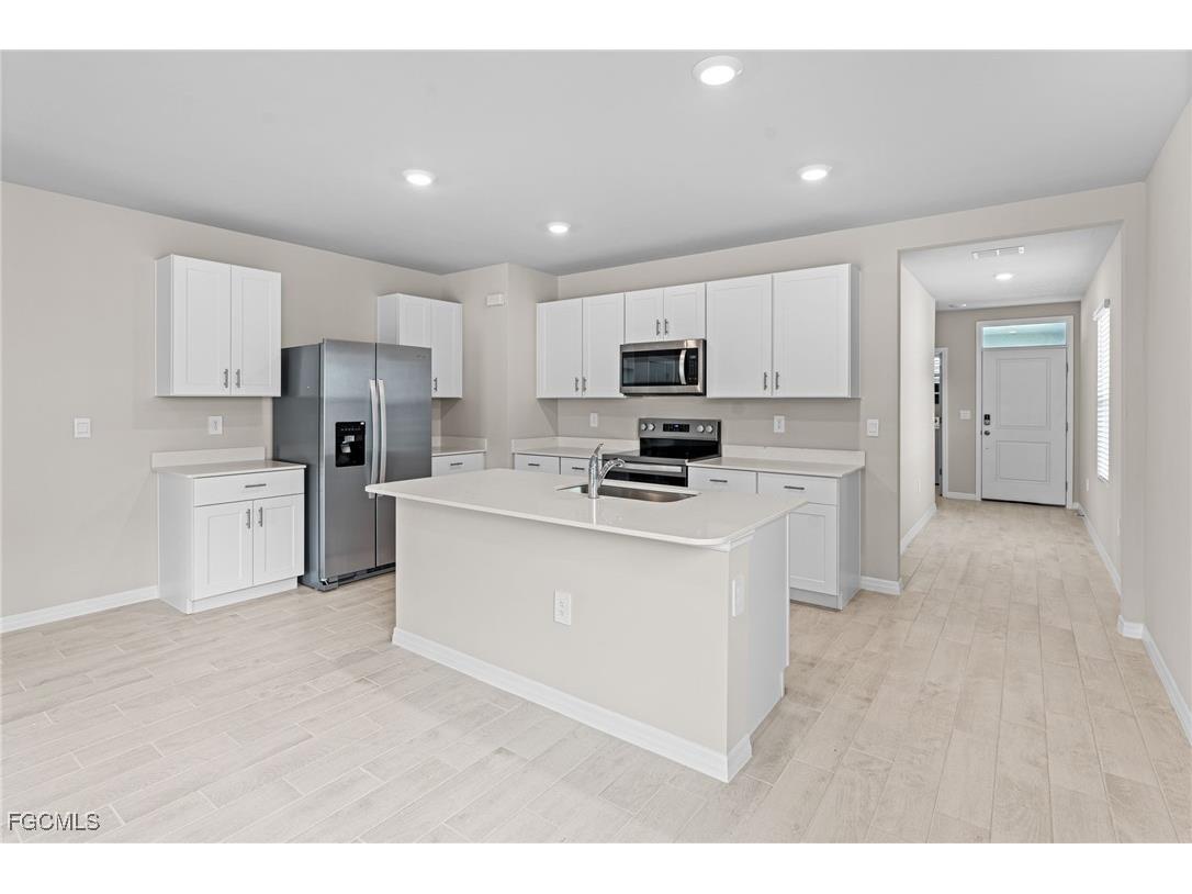 1150 Brooklands Drive Fort Myers FL 33905 2025020145 image4