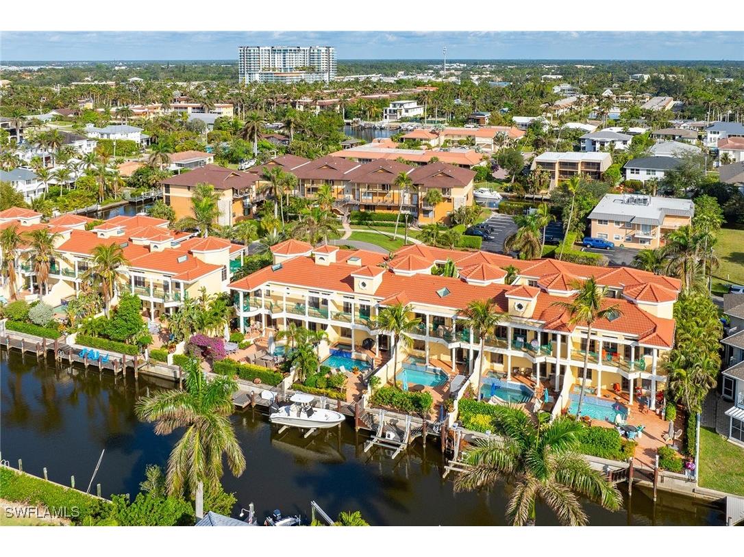1150 Clam Court #4 Naples FL 34102 225000270 image1