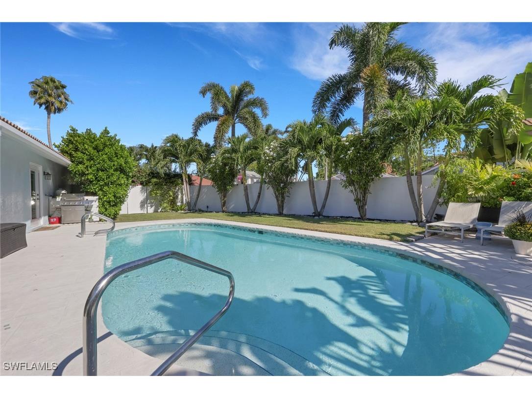 1151 Jardin Drive Naples FL 34104 225079982 image27