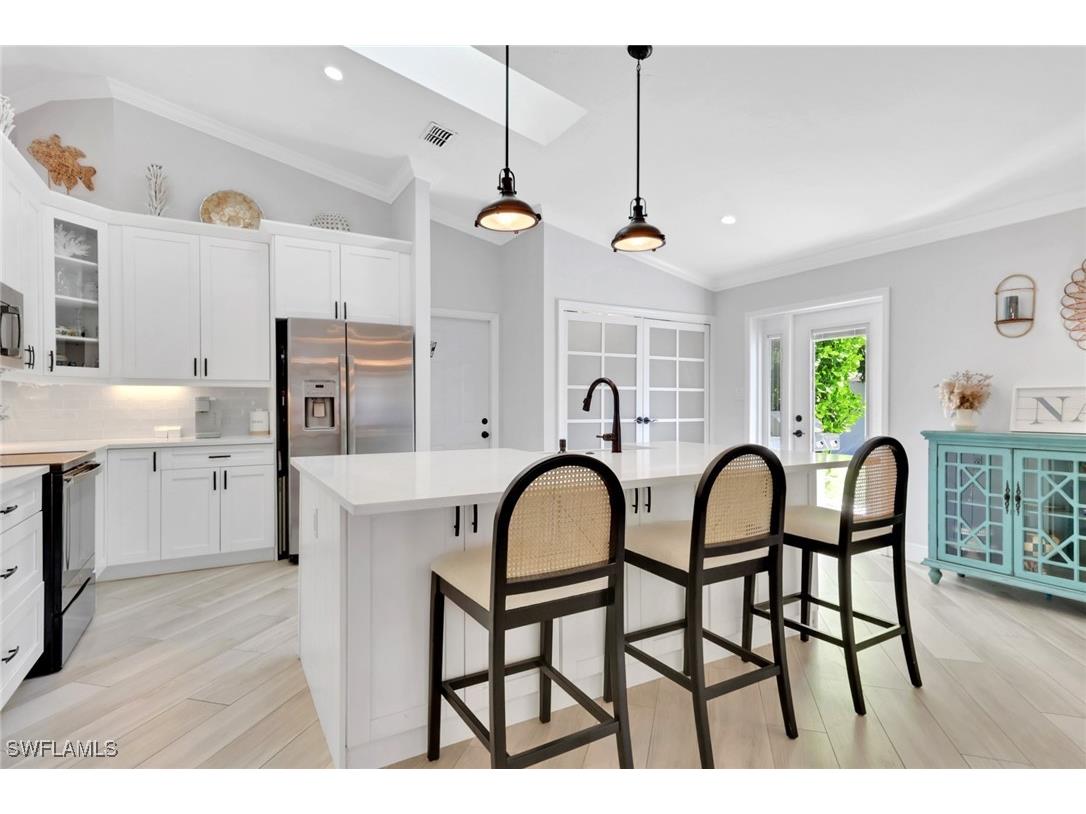 1151 Jardin Drive Naples FL 34104 225079982 image4