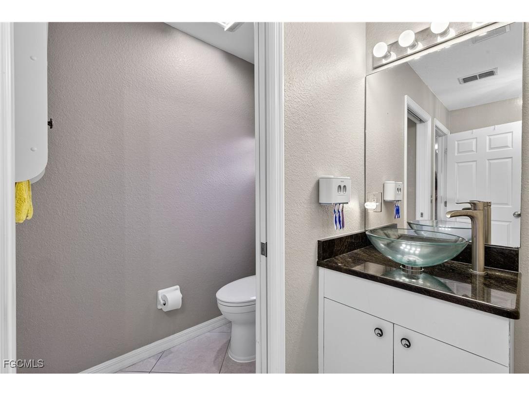 1151 NW 1st Avenue Cape Coral FL 33993 2025009728 image15