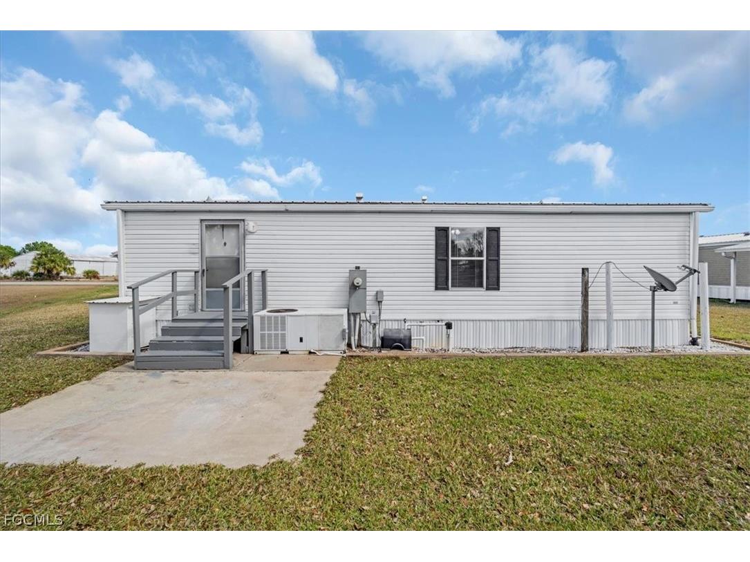 1151 Peaceful Lane Moore Haven FL 33471 2026010267 image4