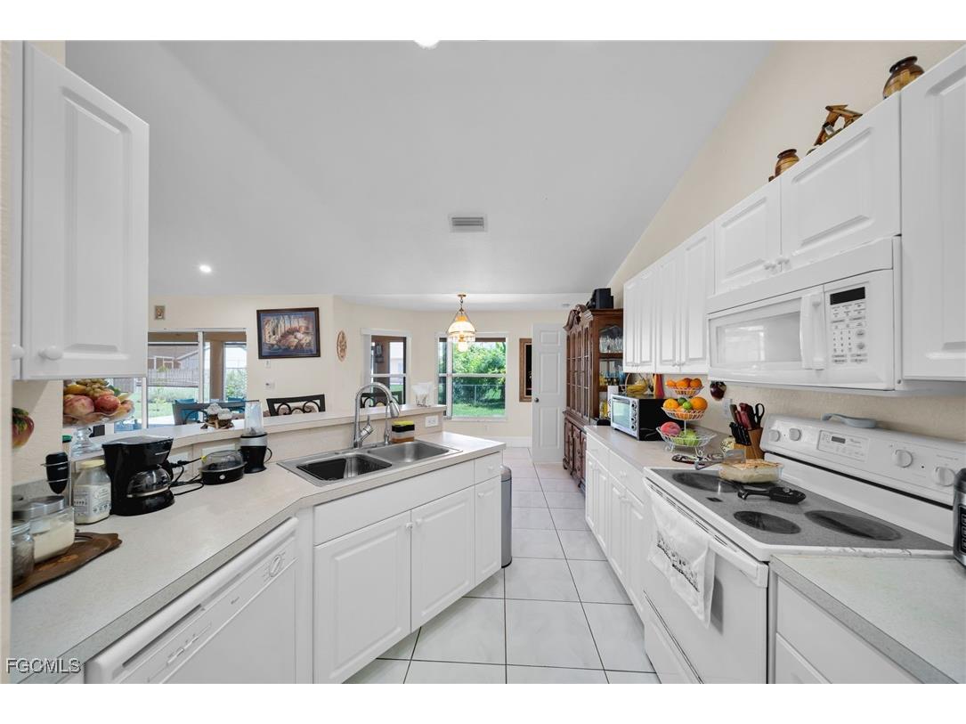 1151 SW 45th Terrace Cape Coral FL 33914 2025005516 image14