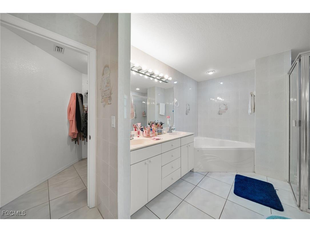 1151 SW 45th Terrace Cape Coral FL 33914 2025005516 image32