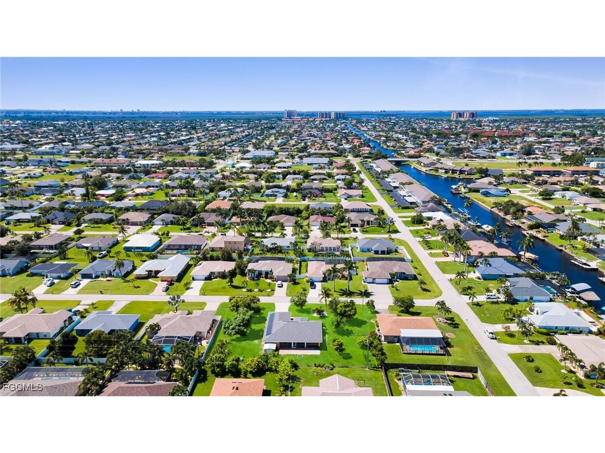 1151 SW 45th Terrace Cape Coral FL 33914 2025005516 image47