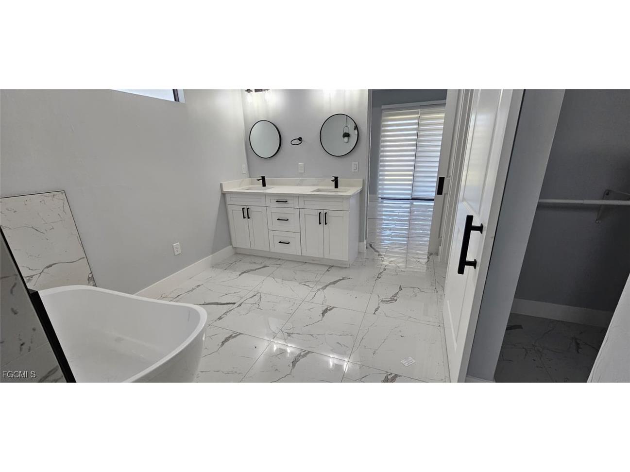 1151 SW 4th Lane Cape Coral FL 33991 2025011232 image8