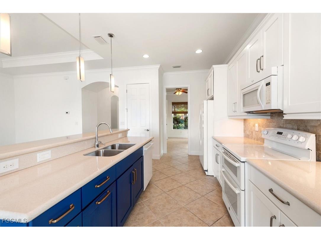 11511 Giulia Drive Fort Myers FL 33913 2025007250 image12