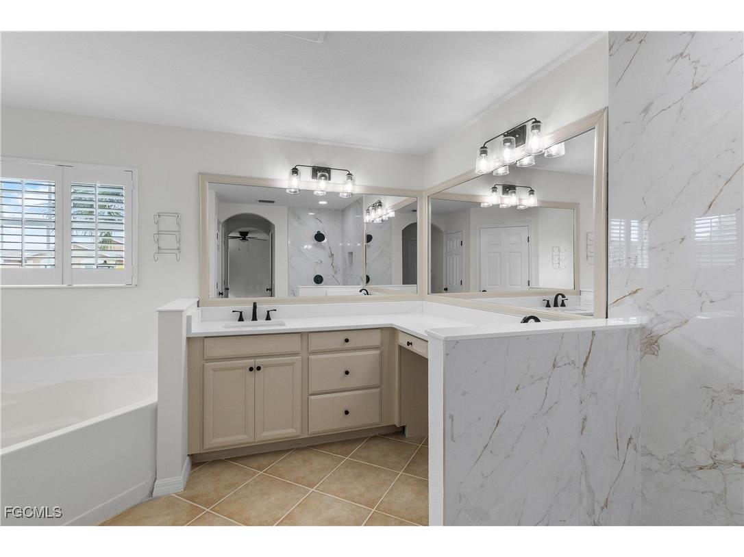 11519 Gainsborough Way Lehigh Acres FL 33971 2025007844 image7