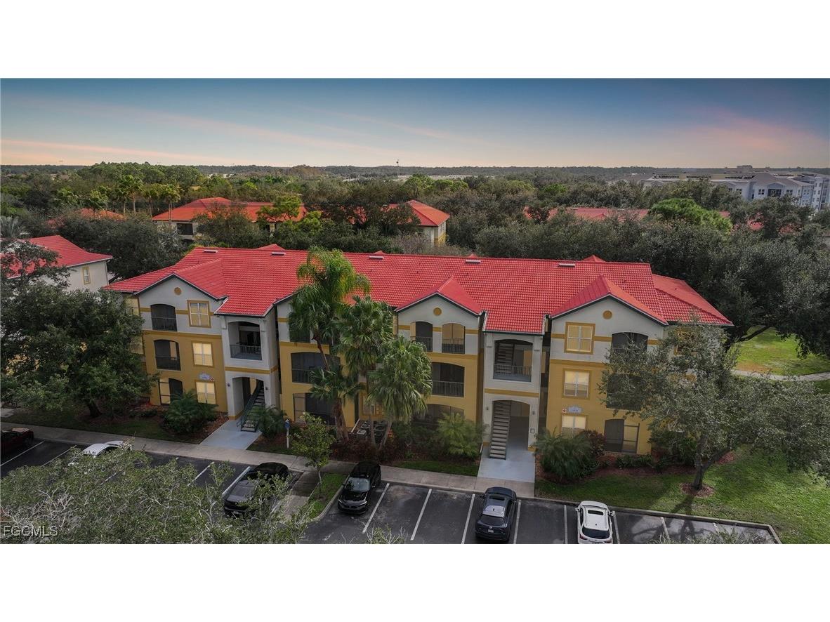 11521 Villa Grand #913 Fort Myers FL 33913 2025023849 image1
