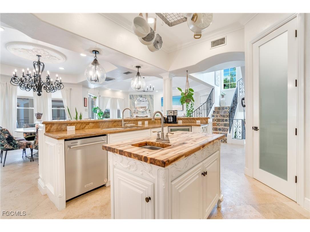 11523 Andy Rosse Lane Captiva FL 33924 2025014469 image24