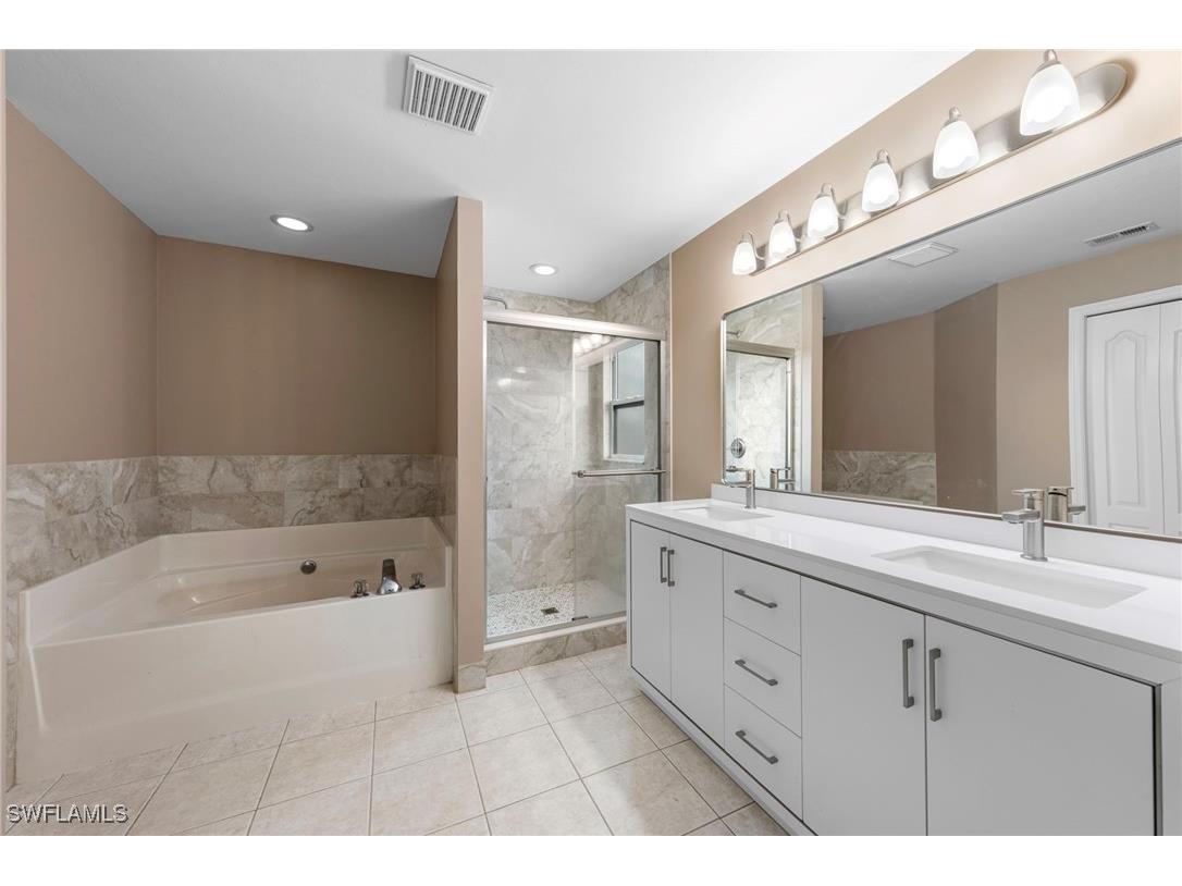 11528 Woodmount Lane Estero FL 33928 225077141 image25