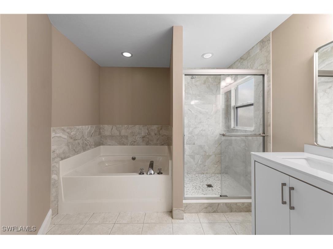 11528 Woodmount Lane Estero FL 33928 225077141 image26