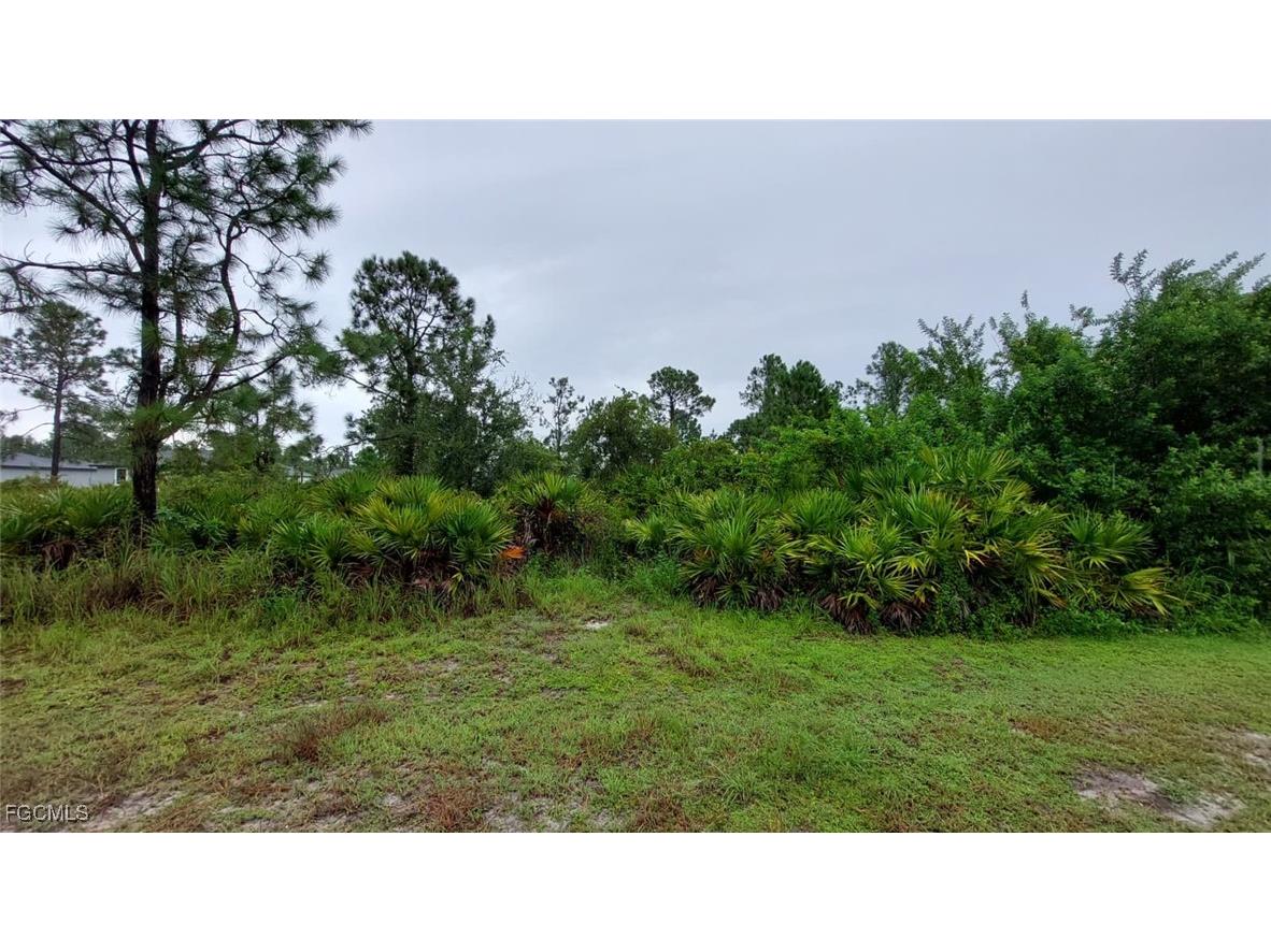 1153 Dutchess Street E Lehigh Acres FL 33974 2025007523 image5