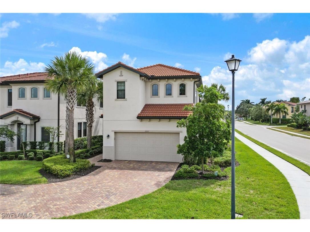1153 Penrose Court Naples FL 34113 223075068 image1