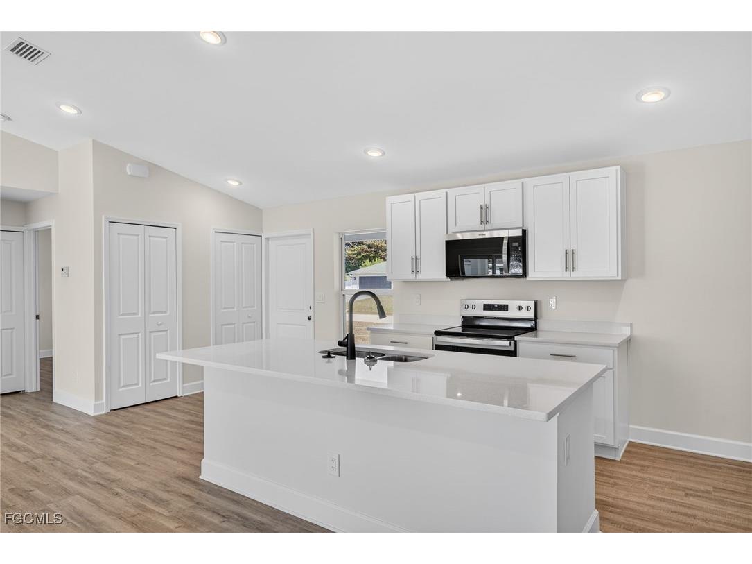 1154 NW 7th Place Cape Coral FL 33993 2026005417 image11