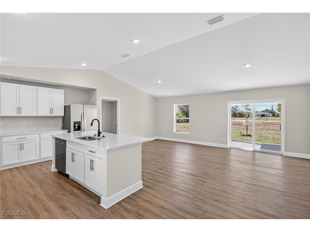 1154 NW 7th Place Cape Coral FL 33993 2026005417 image7