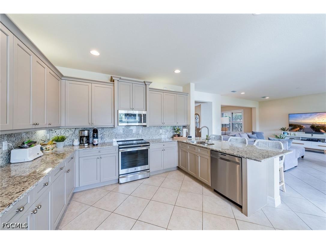 11546 Meadowrun Circle Fort Myers FL 33913 2026022511 image10