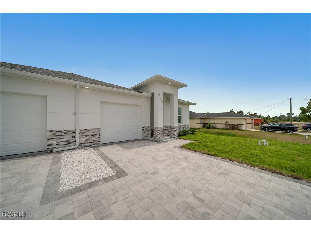 1155 Countess Avenue Lehigh Acres FL 33974 2025021061 image5