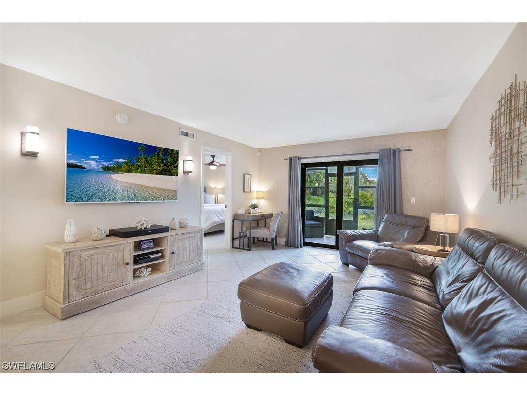 1155 Rosemary Court #B-101 Naples FL 34103 223085293 image1