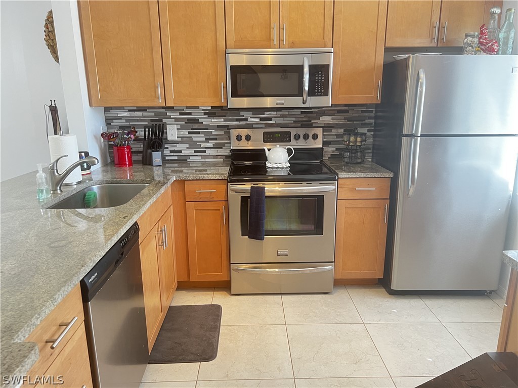 1155 Rosemary Court #B-105 Naples FL 34103 223007306 image1