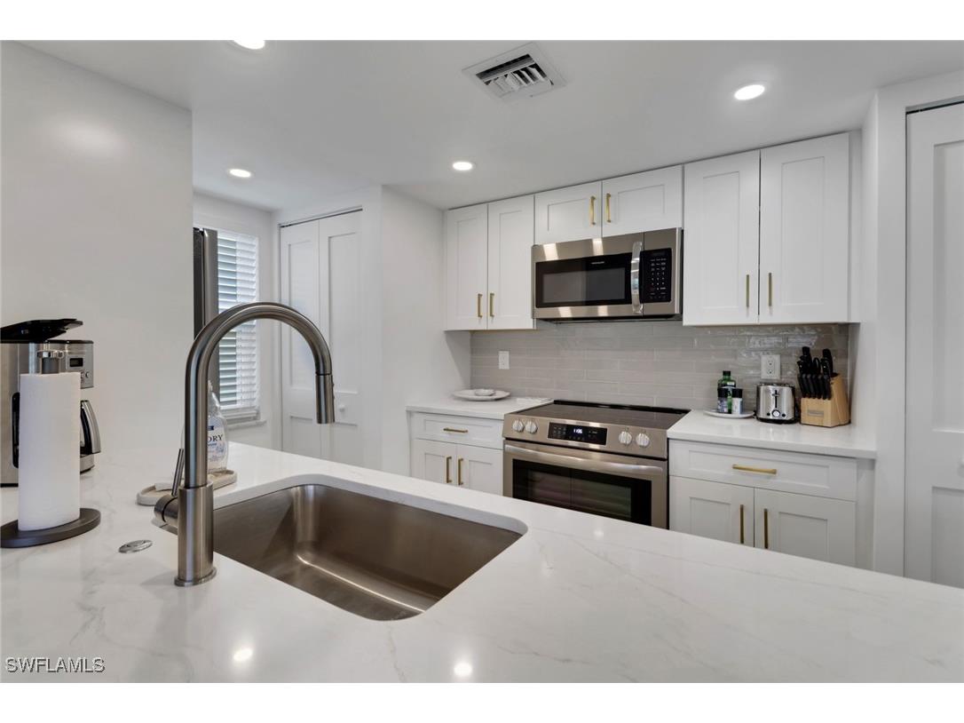 1155 Sandpiper Street #A5 Naples FL 34102 225073370 image6