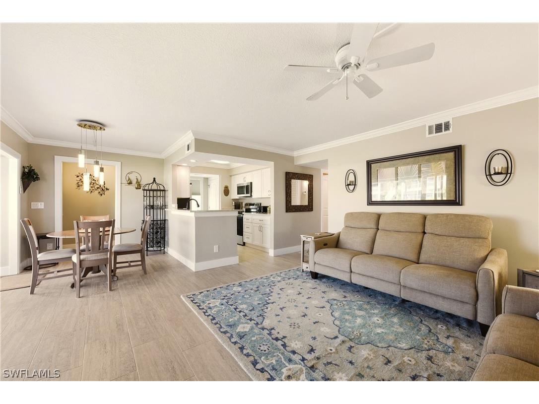 1155 Sandpiper Street #B7 Naples FL 34102 226007763 image1