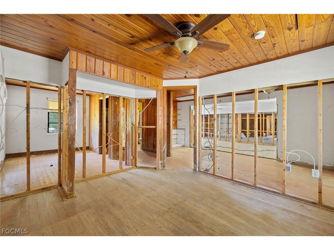 1155 Seagrape Lane Sanibel FL 33957 2026010785 image7