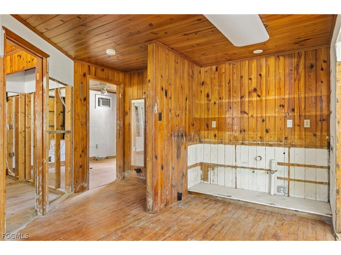 1155 Seagrape Lane Sanibel FL 33957 2026010785 image8