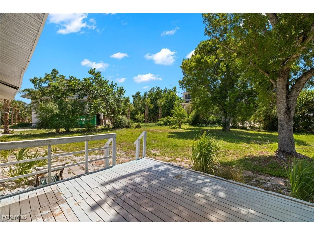 1155 Seagrape Lane Sanibel FL 33957 2026010785 image9