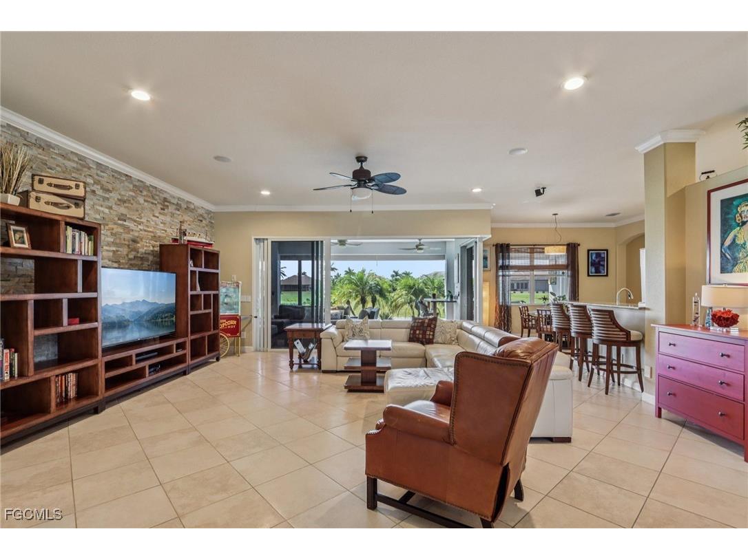 11558 Royal Tee Circle Cape Coral FL 33991 2025012683 image7