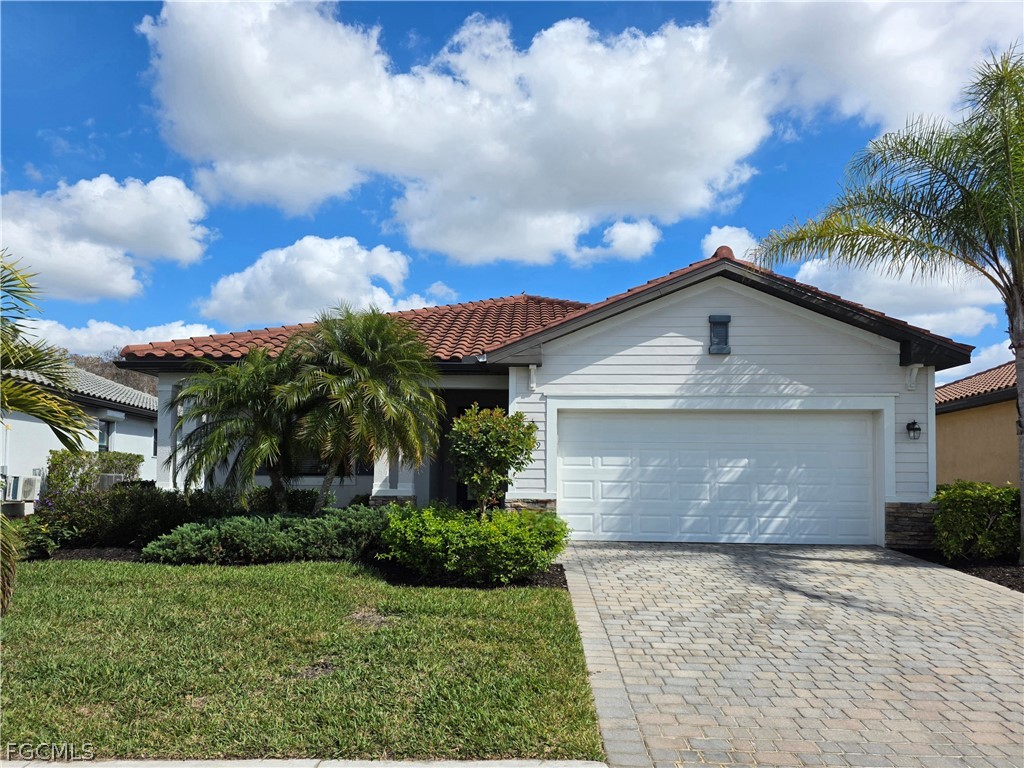 11559 Shady Blossom Drive Fort Myers FL 33913 2025025981 image1