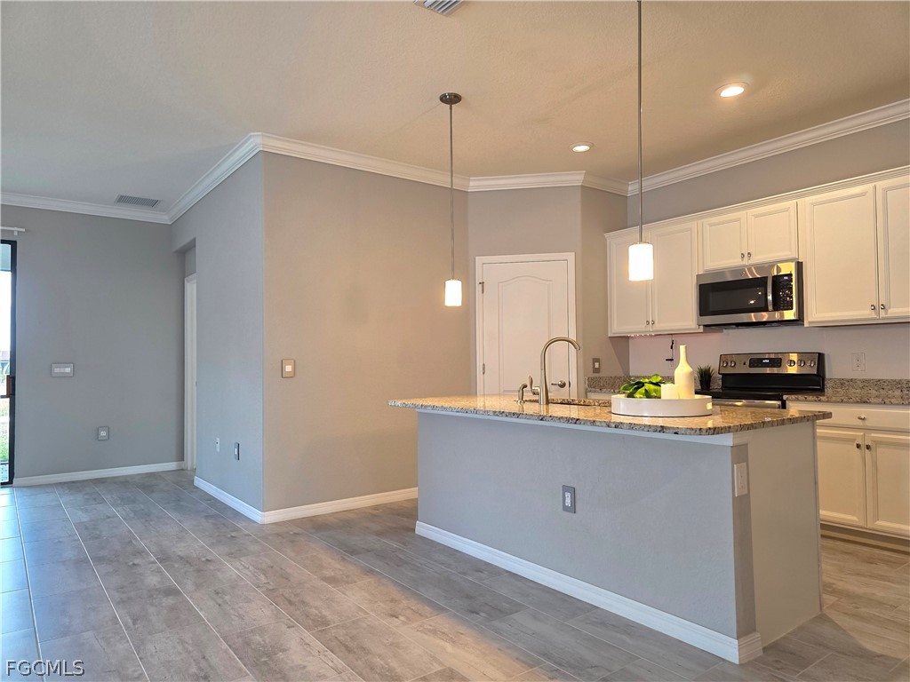 11559 Shady Blossom Drive Fort Myers FL 33913 2025025981 image12