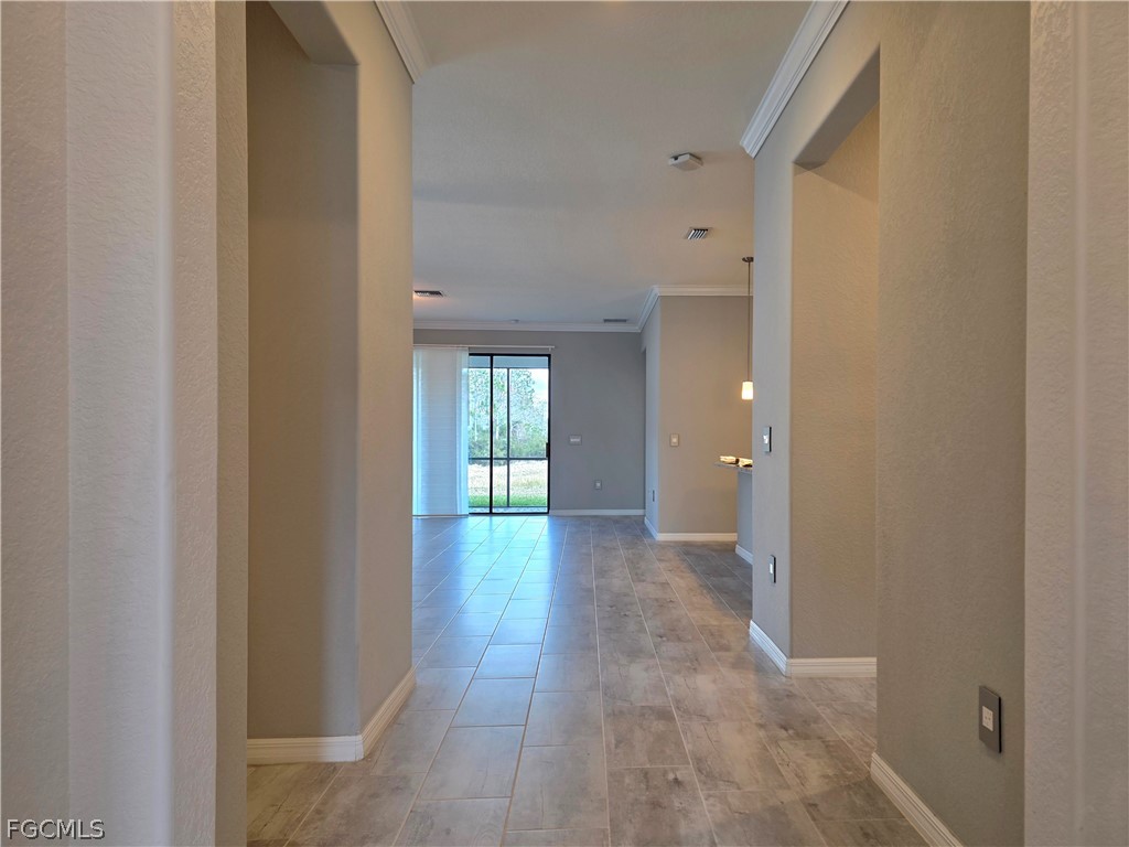 11559 Shady Blossom Drive Fort Myers FL 33913 2025025981 image2