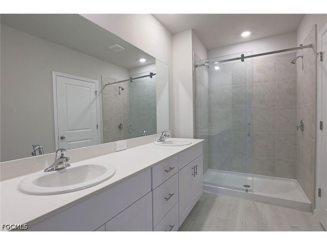 1156 Brooklands Drive Fort Myers FL 33905 2026018402 image11