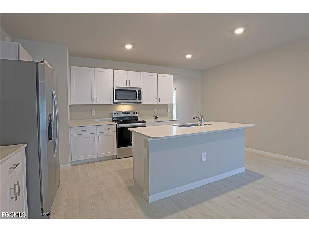 1156 Brooklands Drive Fort Myers FL 33905 2026018402 image4