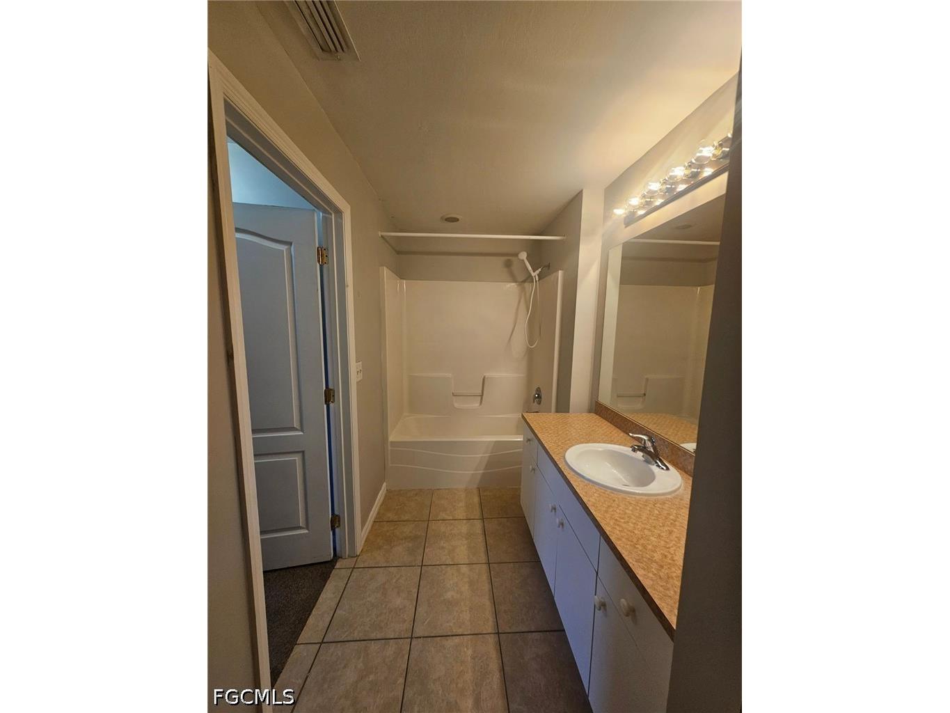 1156 NW 5th Place Cape Coral FL 33993 2026018733 image13