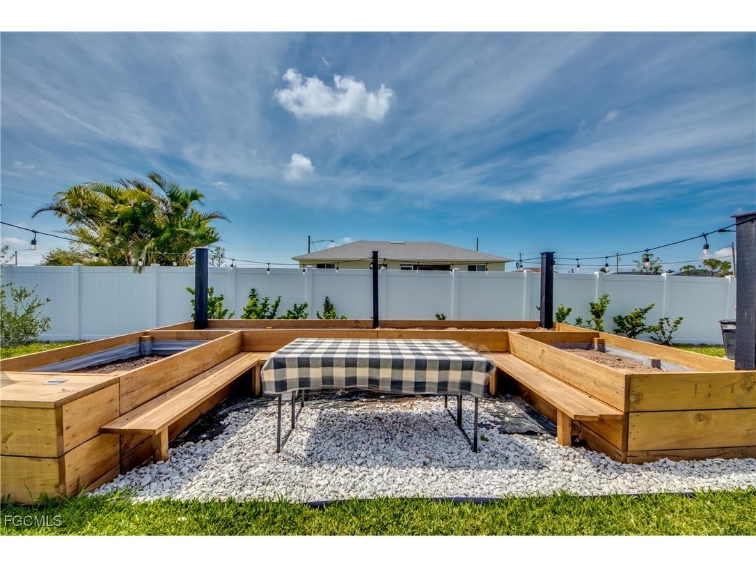 1156 SW 39th Terrace Cape Coral FL 33914 2026002109 image6