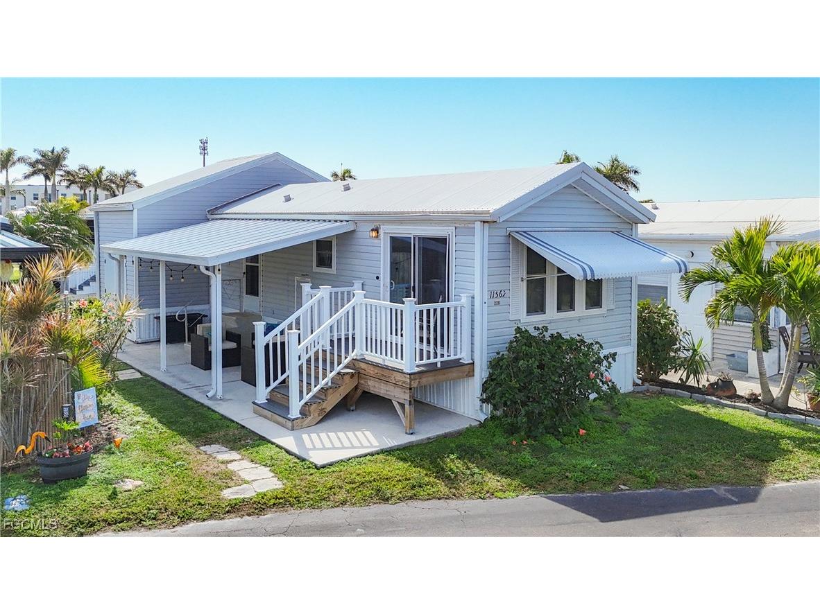 11561 Blue Warbler Drive Fort Myers FL 33908 2025012692 image1