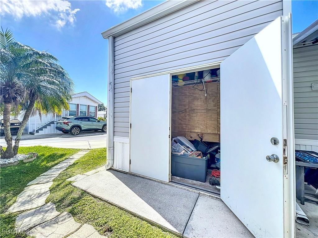 11561 Blue Warbler Drive Fort Myers FL 33908 2025012692 image21