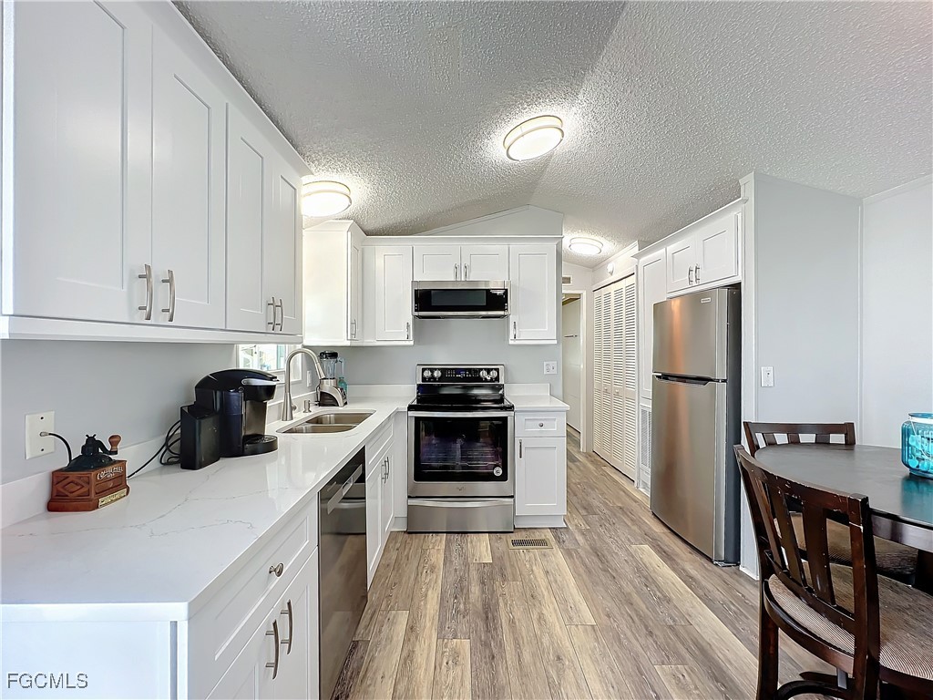 11561 Blue Warbler Drive Fort Myers FL 33908 2025012692 image3