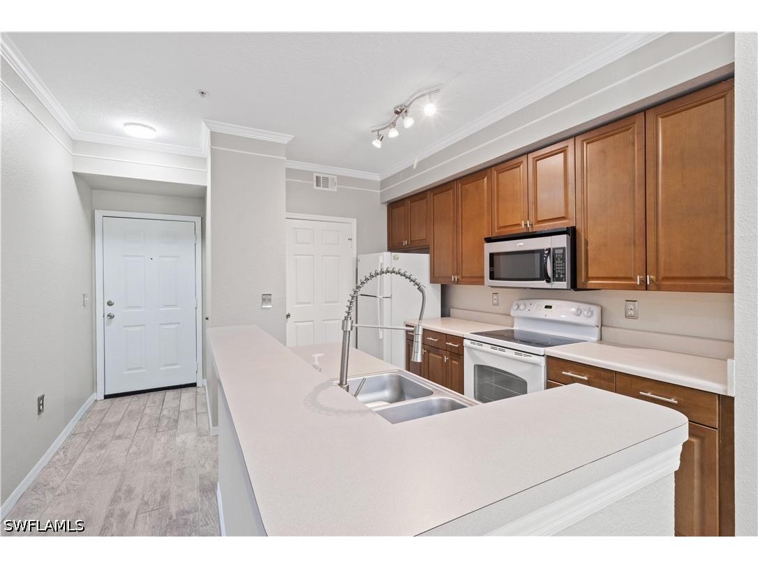 11561 Villa Grand #716 Fort Myers FL 33913 226018089 image7