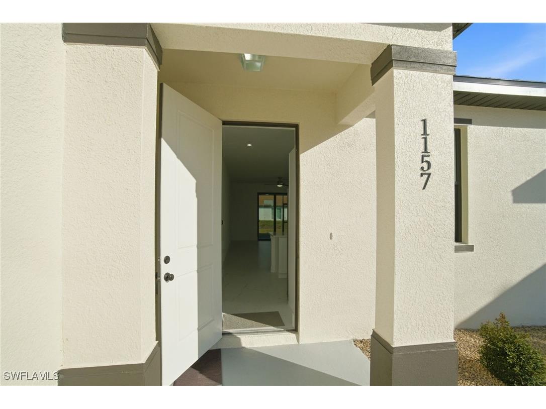 1157/1159 Countess Avenue Lehigh Acres FL 33974 226005888 image8