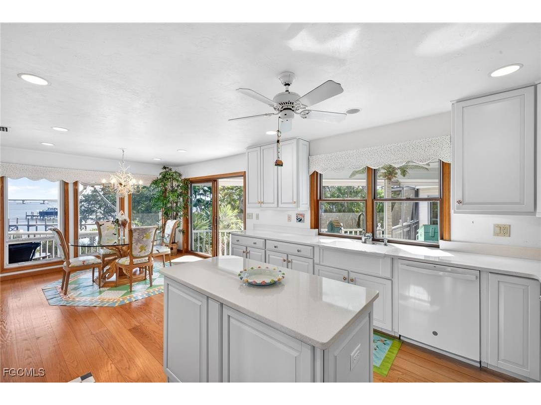 1157 Bird Lane Sanibel FL 33957 2025023499 image12