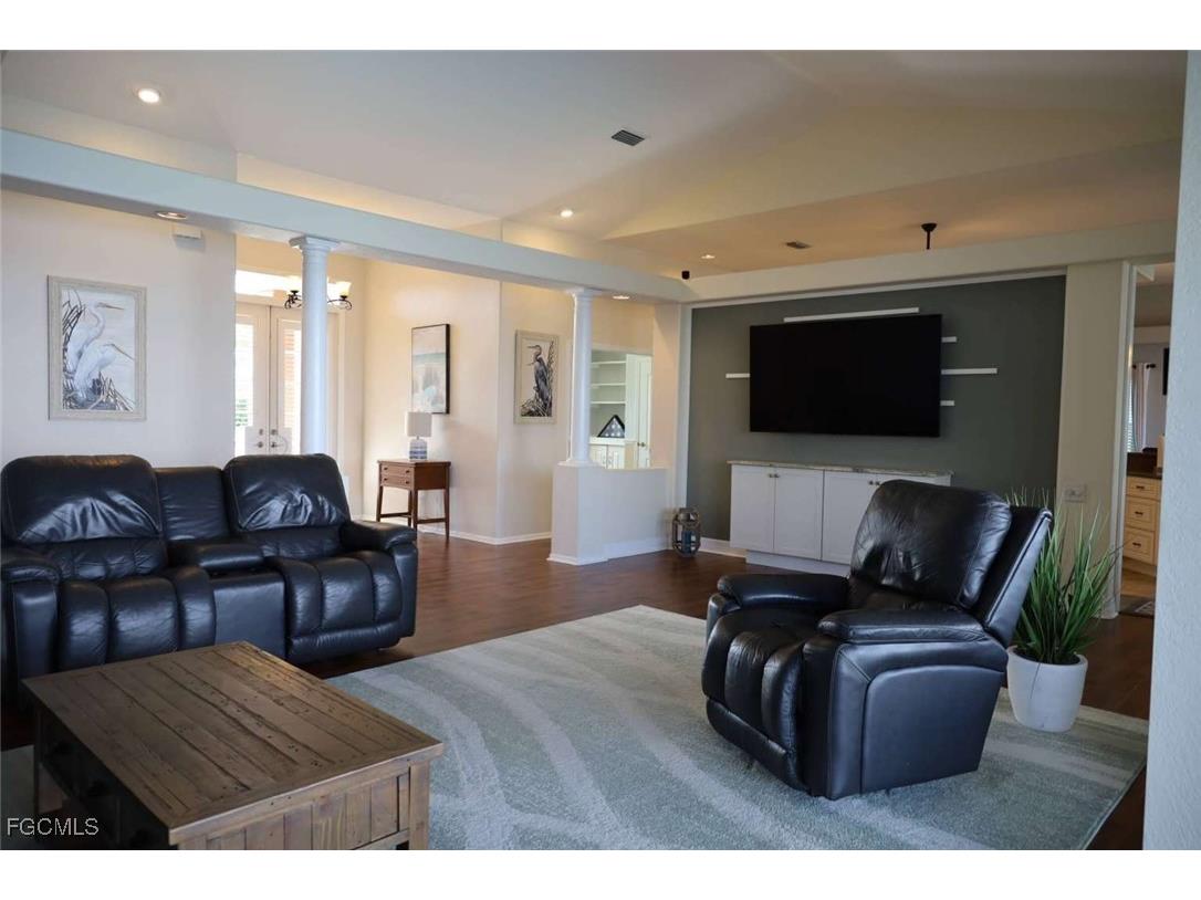 1157 SW 44th Street Cape Coral FL 33914 2025016717 image8