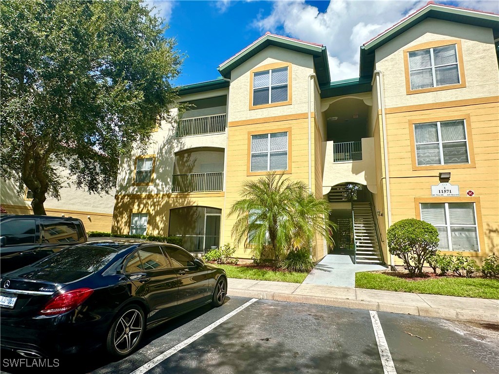 11571 Villa Grand #605 Fort Myers FL 33913 224054685 image1