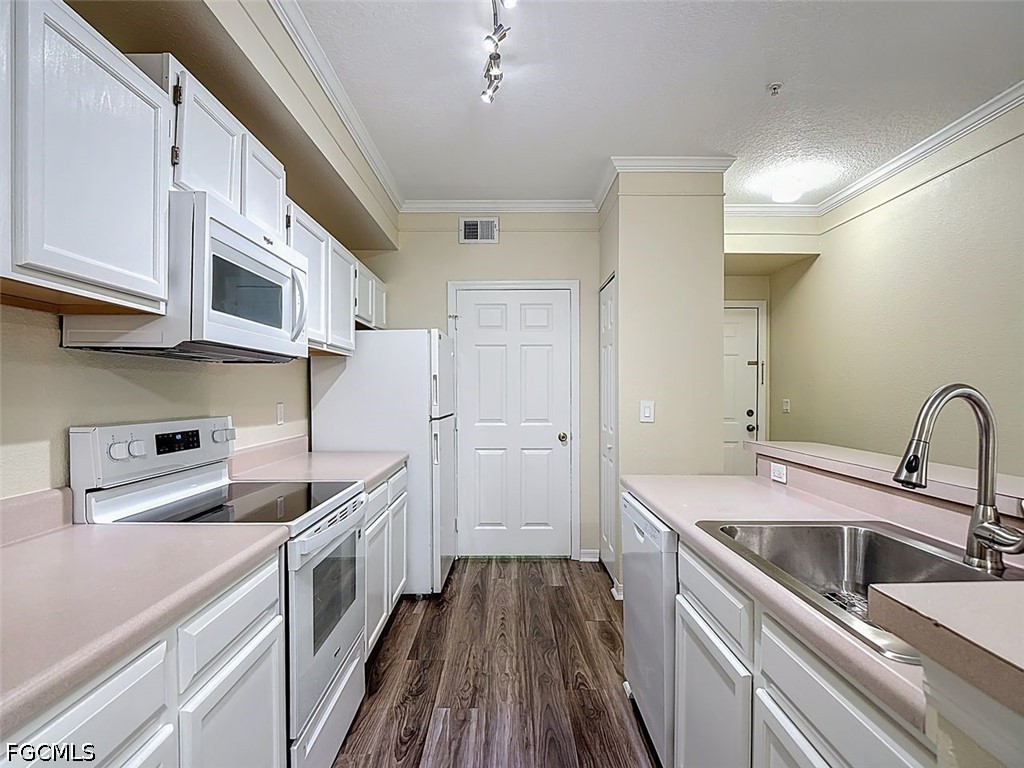 11571 Villa Grand #615 Fort Myers FL 33913 2026016099 image2