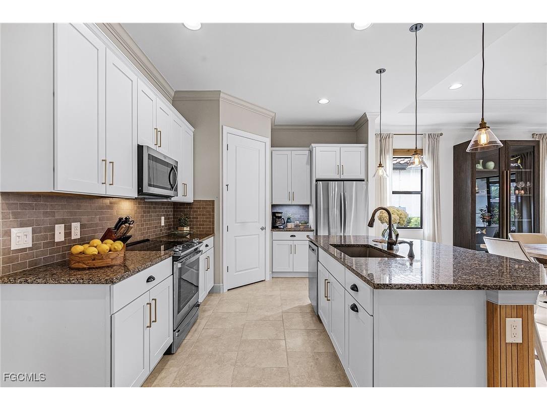 11574 Onyx Circle Fort Myers FL 33913 2025023042 image7