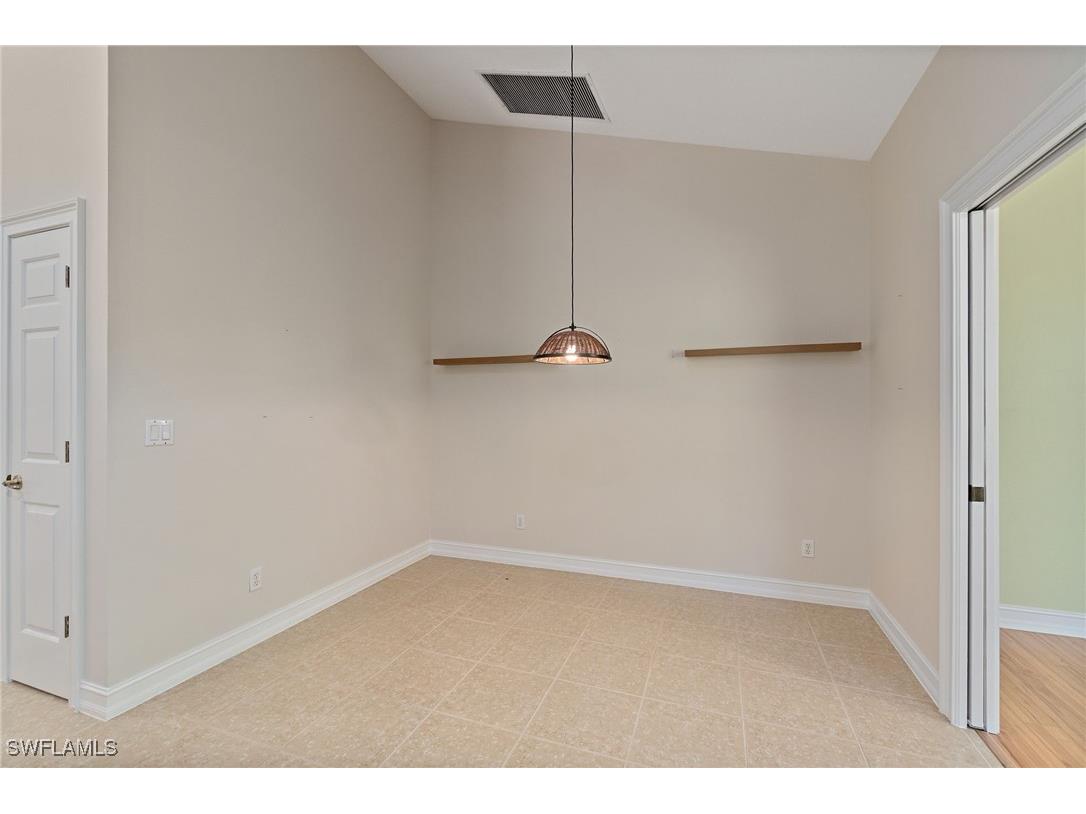 1158 Oakes Boulevard Naples FL 34119 225079111 image17