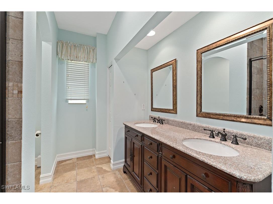 1158 Oakes Boulevard Naples FL 34119 225079111 image33