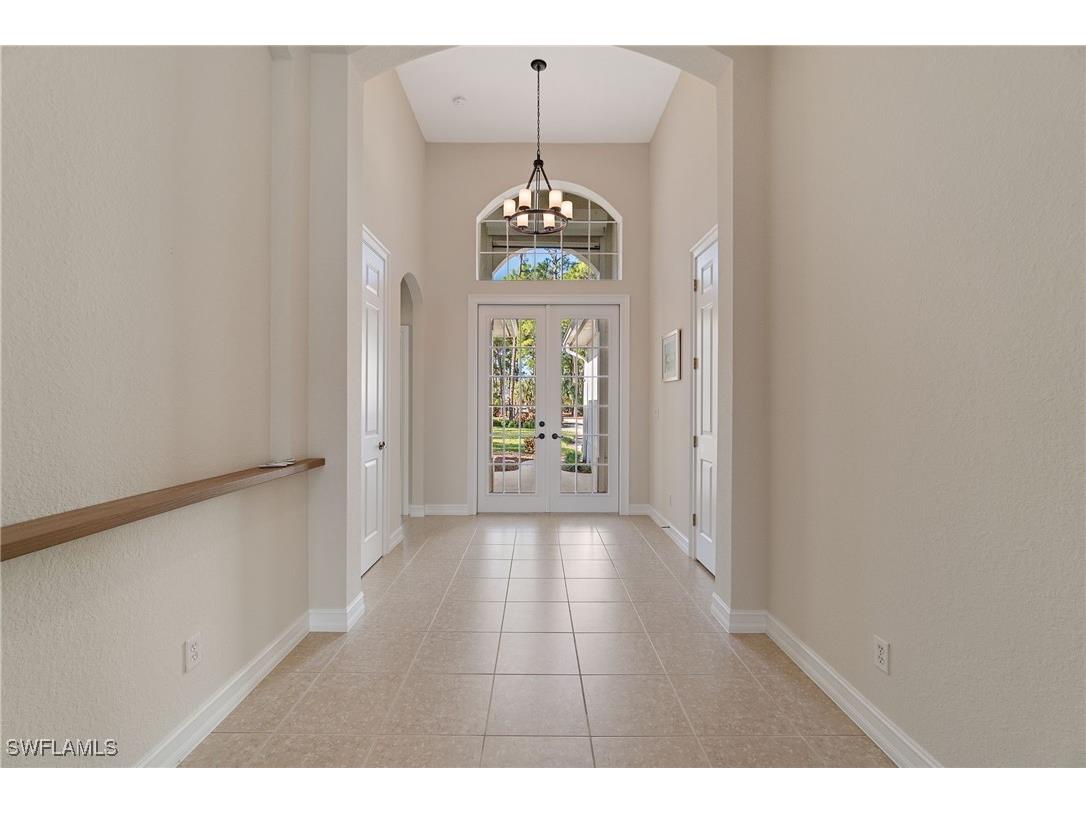 1158 Oakes Boulevard Naples FL 34119 225079111 image5